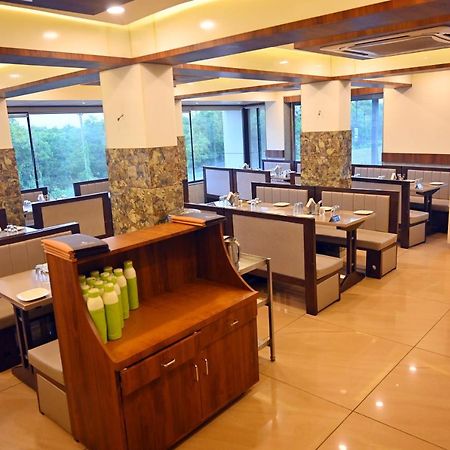 Hotel Aaram Umargam Экстерьер фото