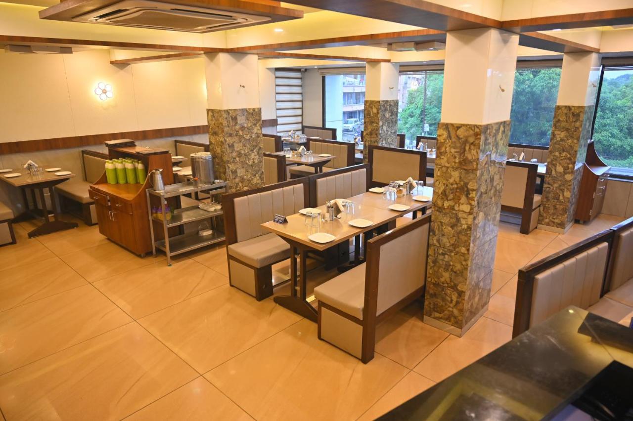 Hotel Aaram Umargam Экстерьер фото