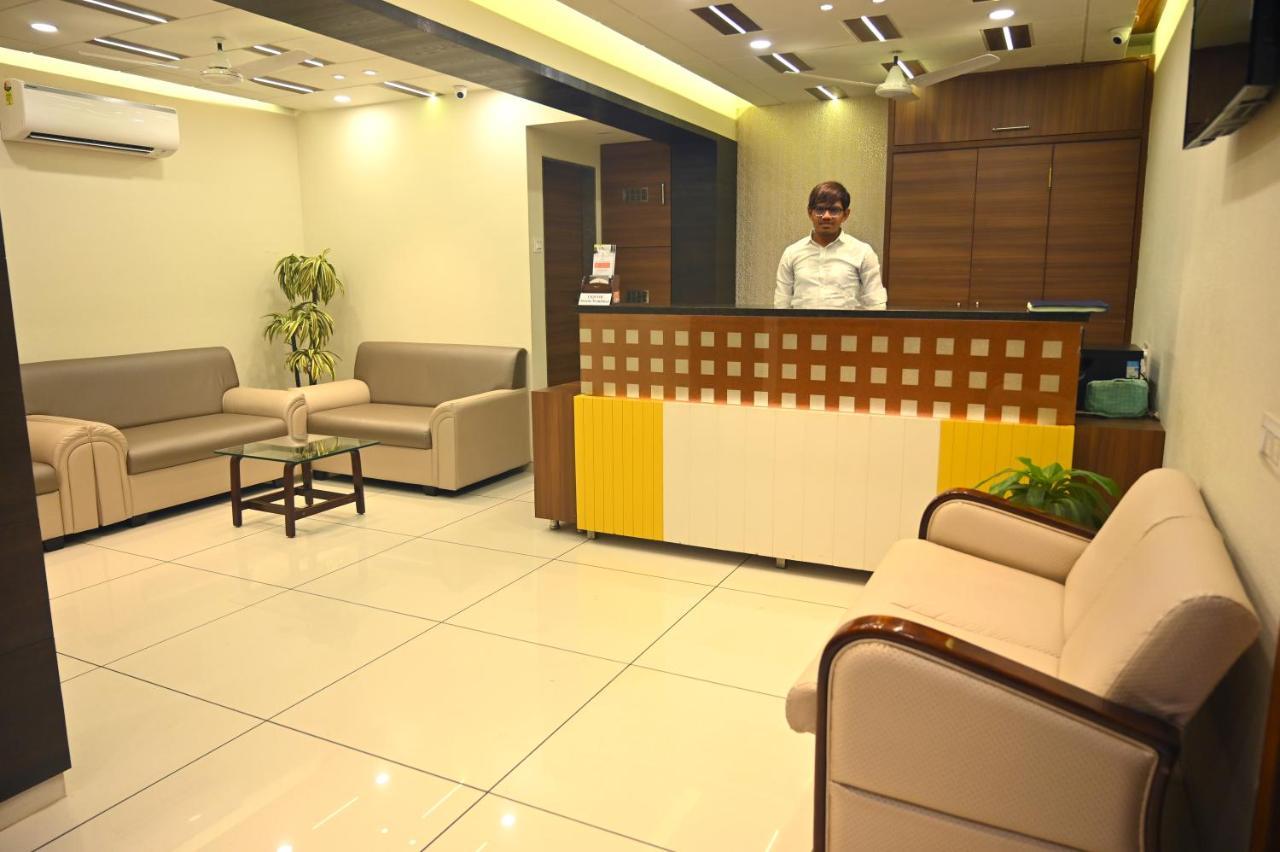 Hotel Aaram Umargam Экстерьер фото