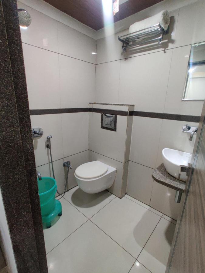 Hotel Aaram Umargam Экстерьер фото