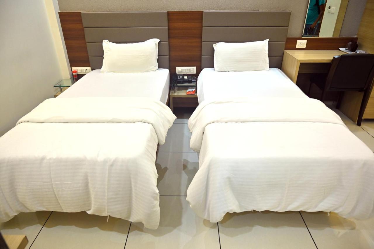 Hotel Aaram Umargam Экстерьер фото