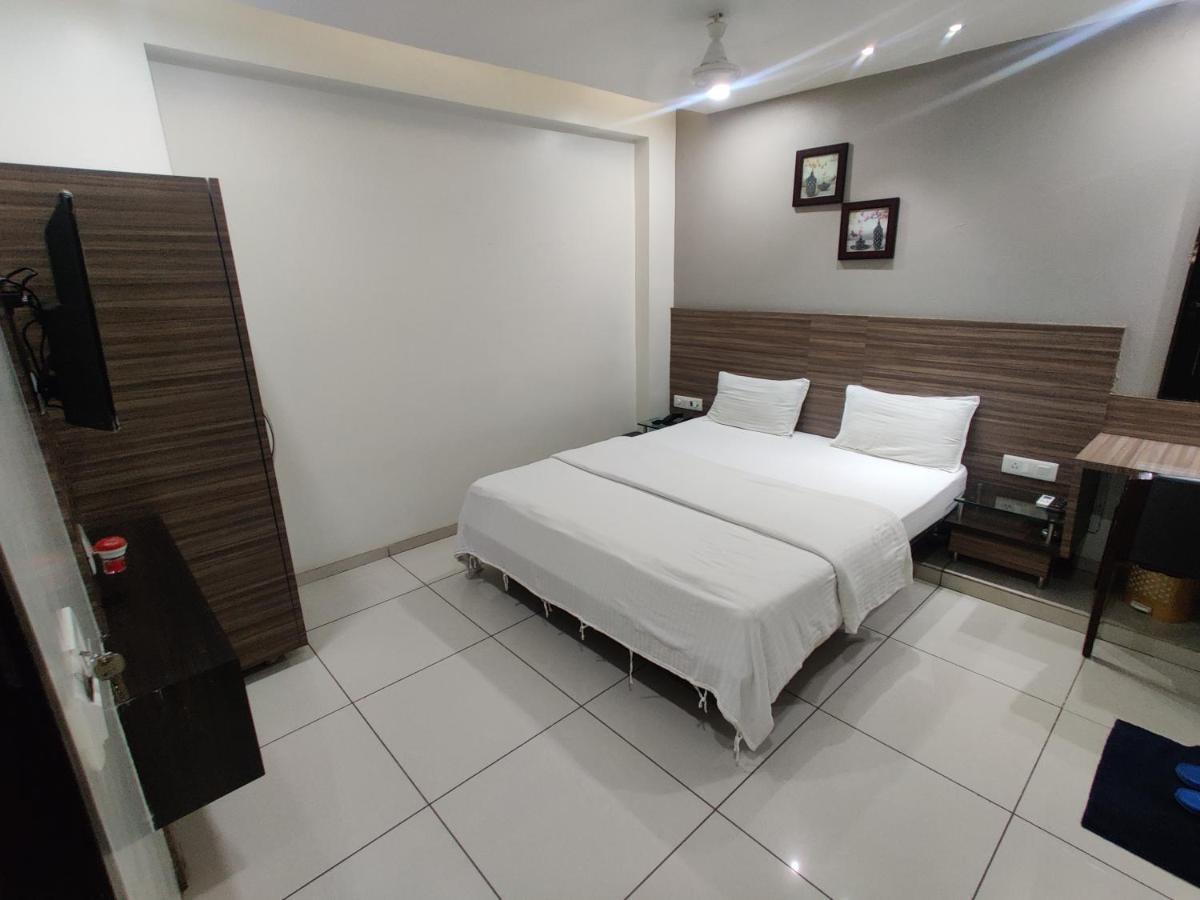 Hotel Aaram Umargam Экстерьер фото