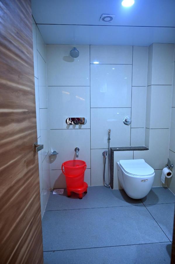 Hotel Aaram Umargam Экстерьер фото